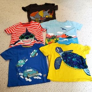 Bundle of 5 Mini Boden boys tees size 4-5year